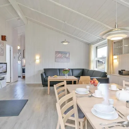 Holiday home Frische Brise 25 - Dorf 3 Priwall