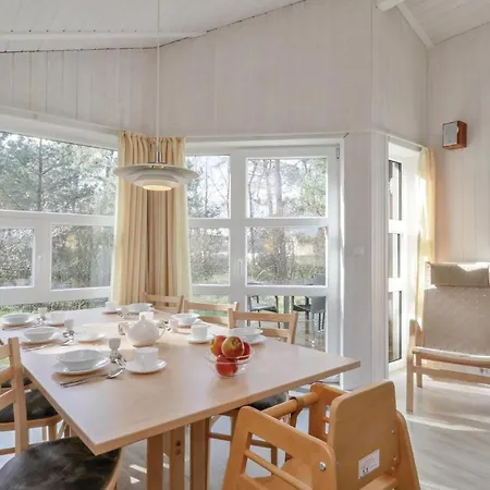Frische Brise 25 - Dorf 3 * Priwall